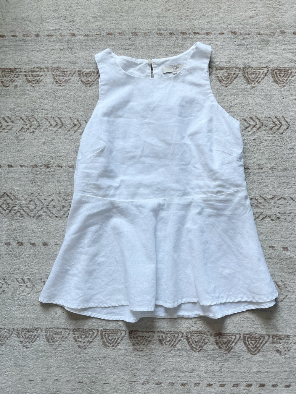 LOFT White Linen cotton Sleeveless peplum Top size small